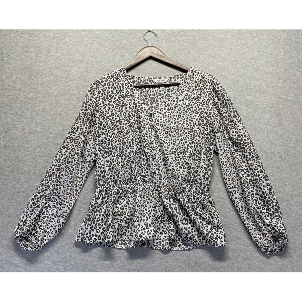 Nine West Blouse Top Womens Large Gray Black Leopard Print V Neck Peplum Hem